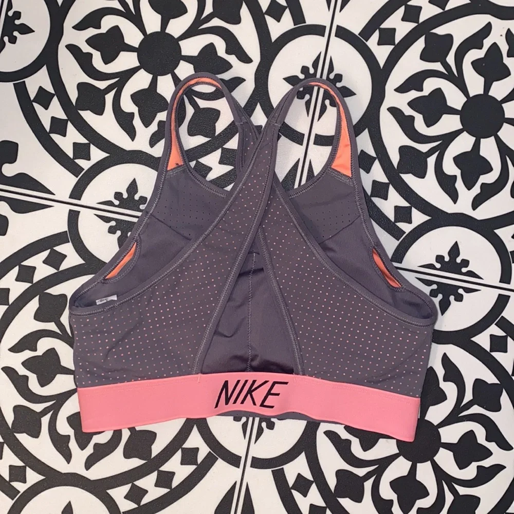 Nike Crossback Sports Bra - Picture 2 of 2